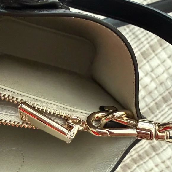 Kate Spade Suite crossbody tote - Picture 8 of 8